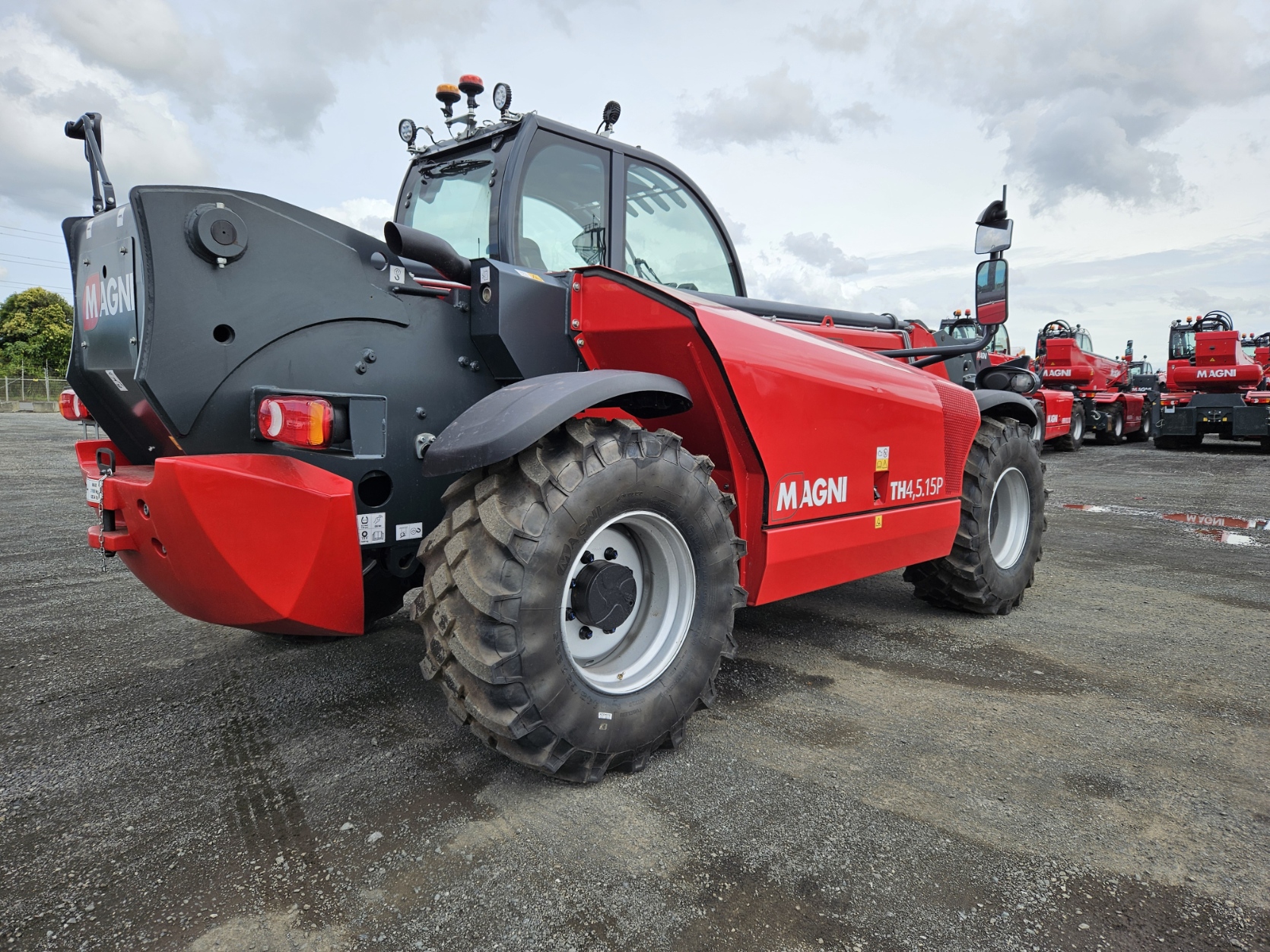 Magni Rotating Telehandlers For Sale Nz | Precision & Power